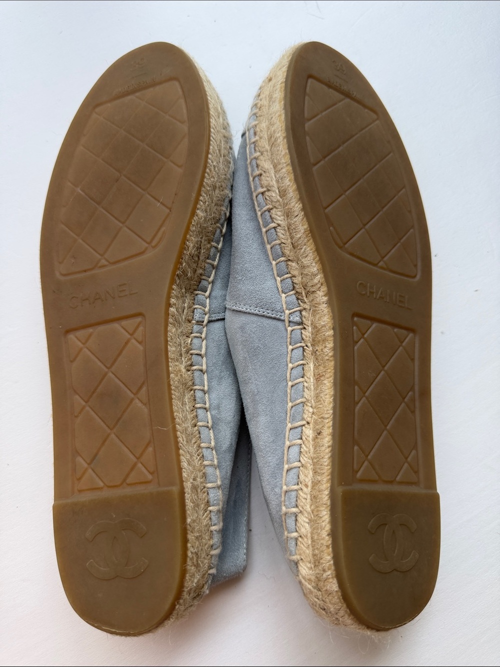 CHANEL Light blue Suede Espadrille Flats with CC Logo - Picture 2 of 3